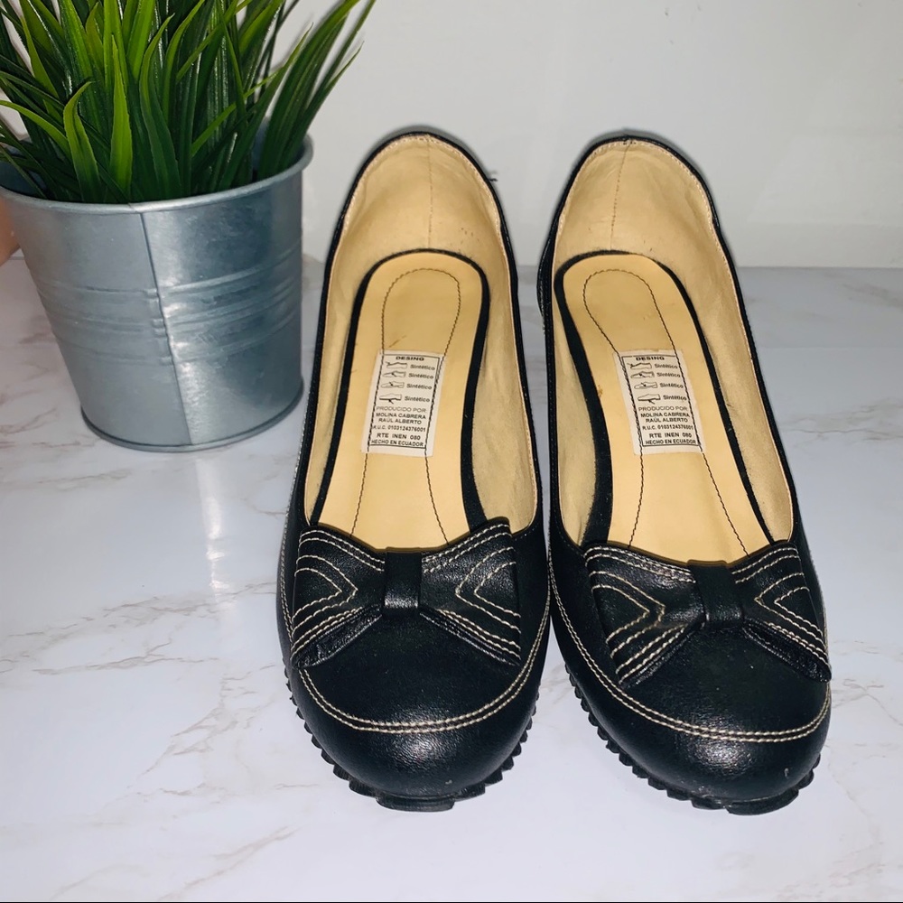 Cute Wedge Pump! 🖤